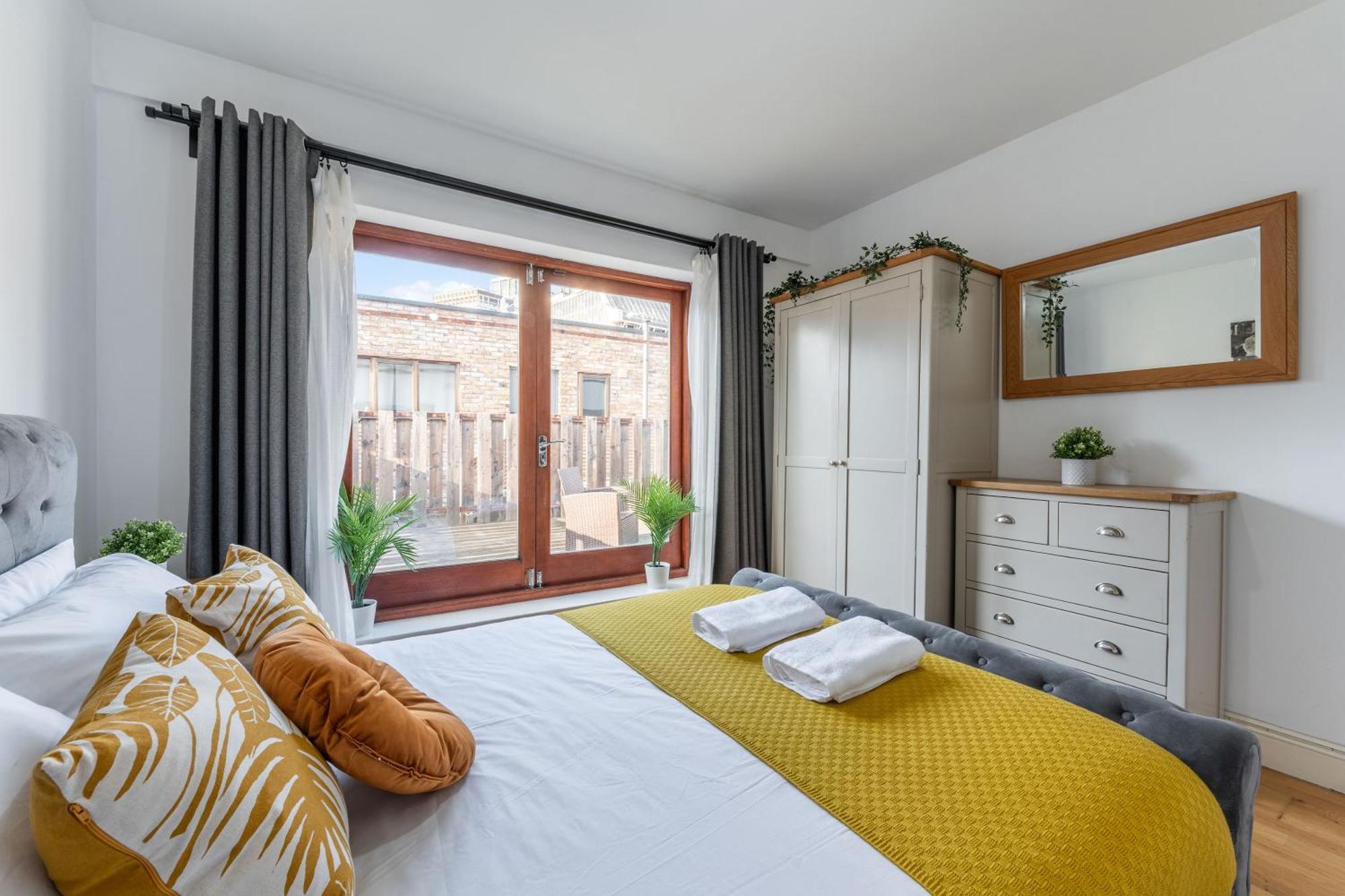 London Waterloo Apartment With Large Private Terrace - View Of The London Eye - 1 Bedroom 1 Bath Exterior photo