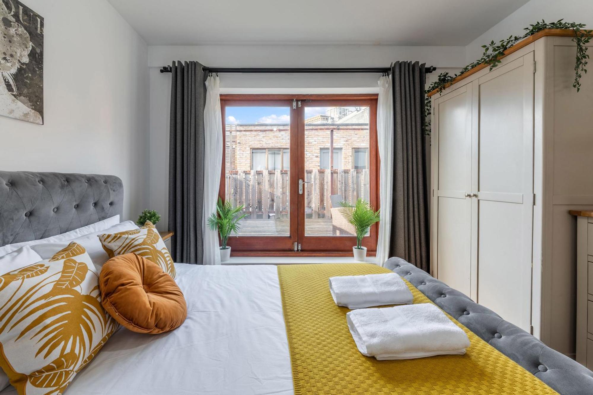 London Waterloo Apartment With Large Private Terrace - View Of The London Eye - 1 Bedroom 1 Bath Exterior photo